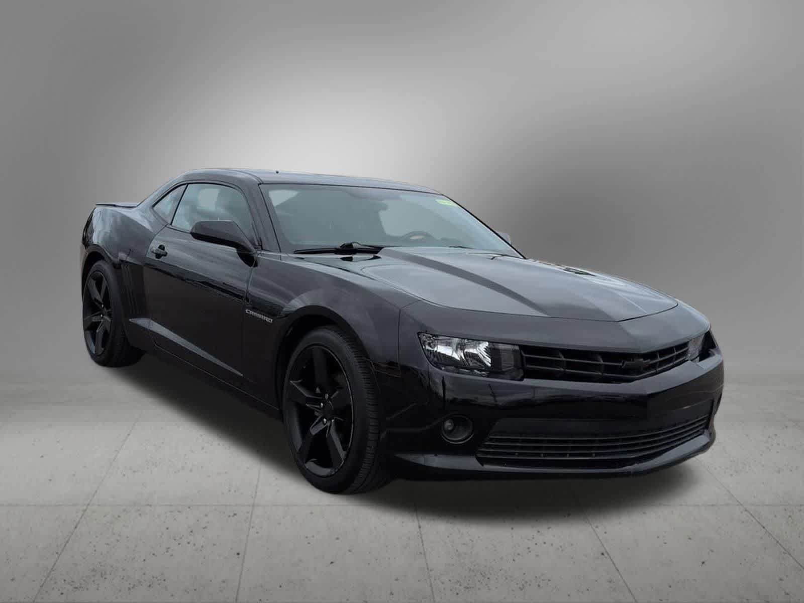 Used 2015 Chevrolet Camaro LT w/ Rear Vision Package RWD image 8