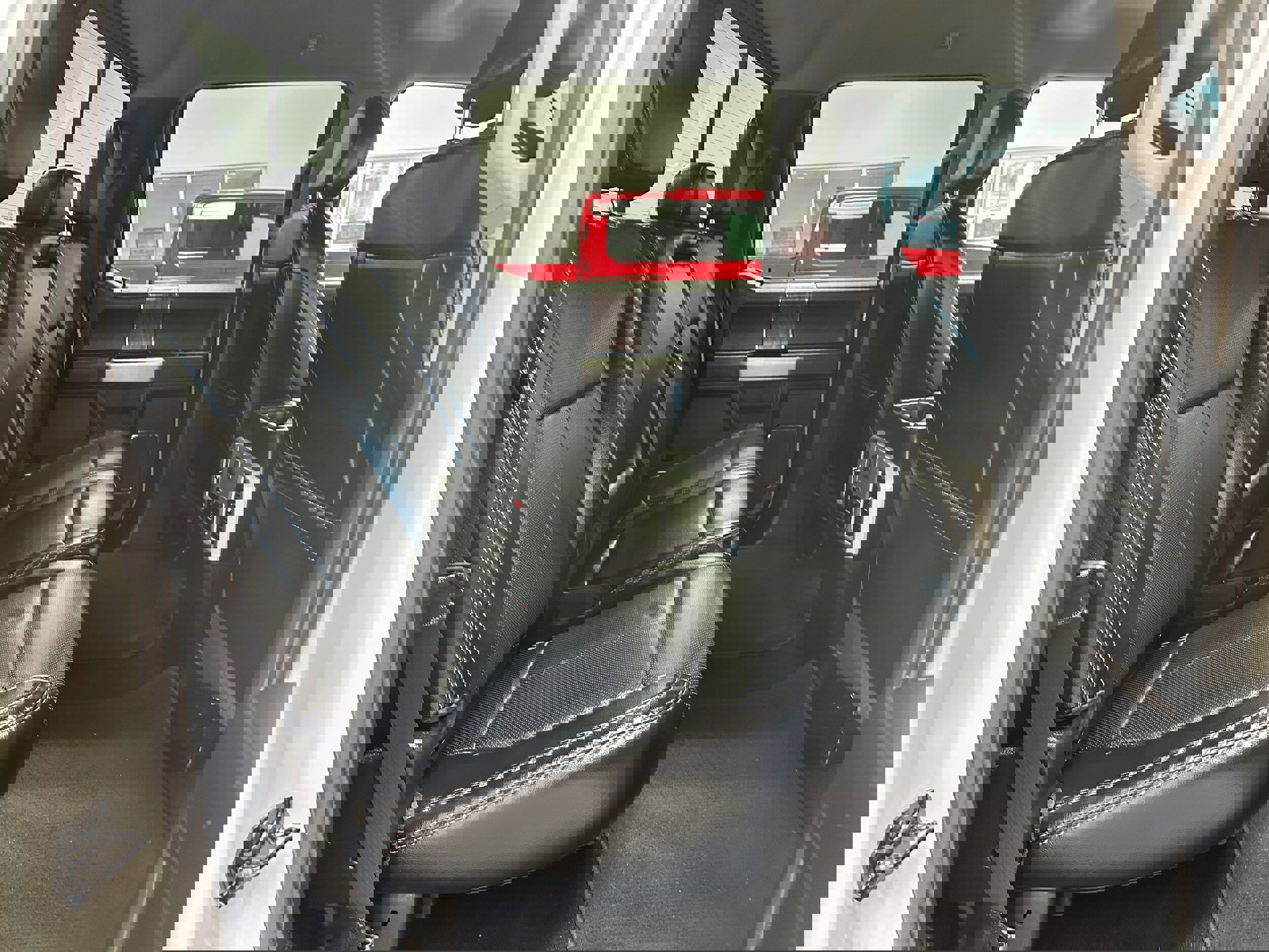 Used 2018 Ford F150 Lariat image 13