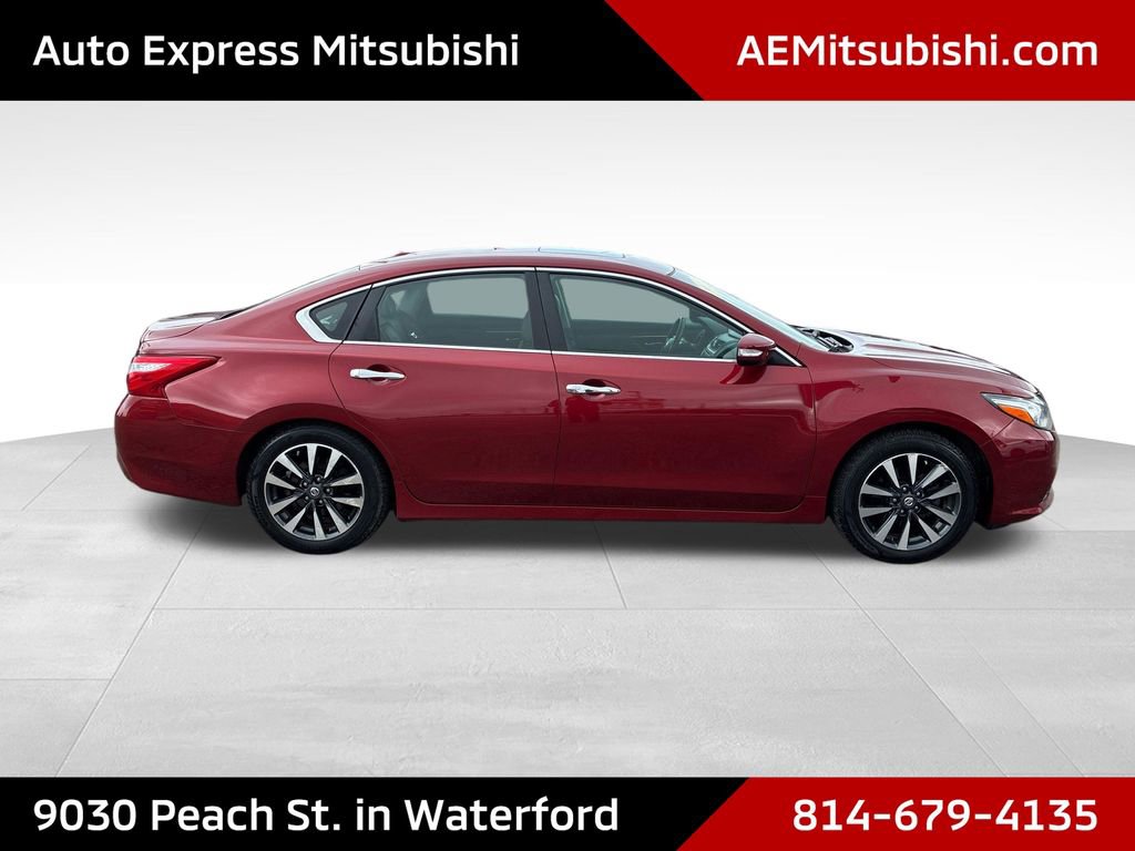 Used 2017 Nissan Altima 2.5 SL w/ Moonroof Package FWD image 8