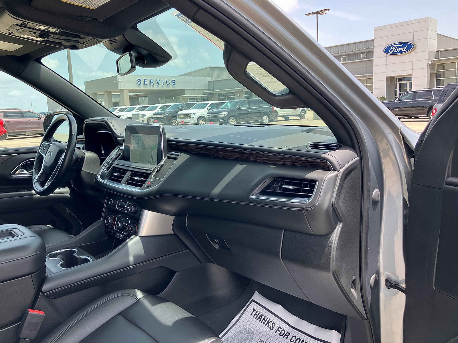 Used 2023 Chevrolet Tahoe Z71 w/ Z71 Off-Road Package AWD/4WD image 12