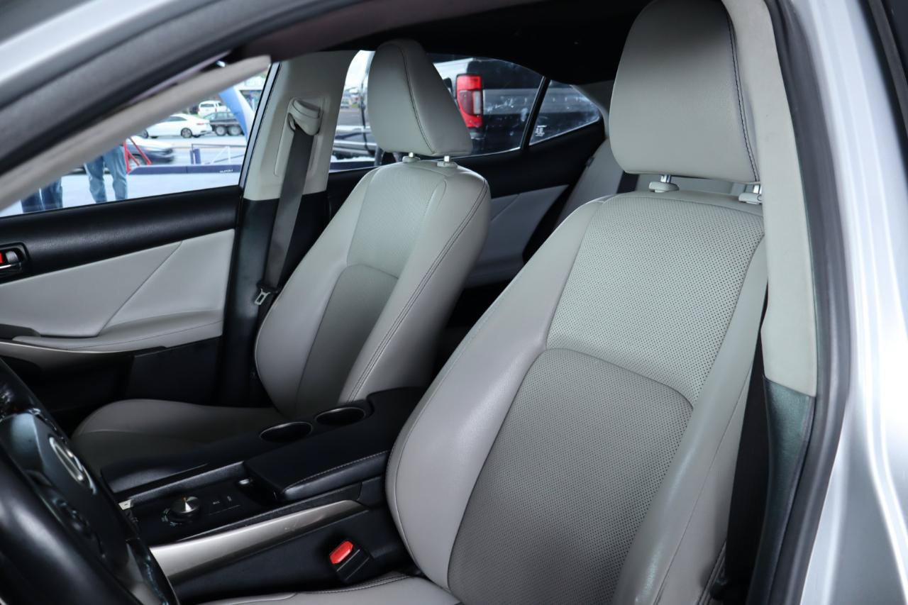Used 2015 Lexus IS 250 AWD w/ Navigation System Package image 14