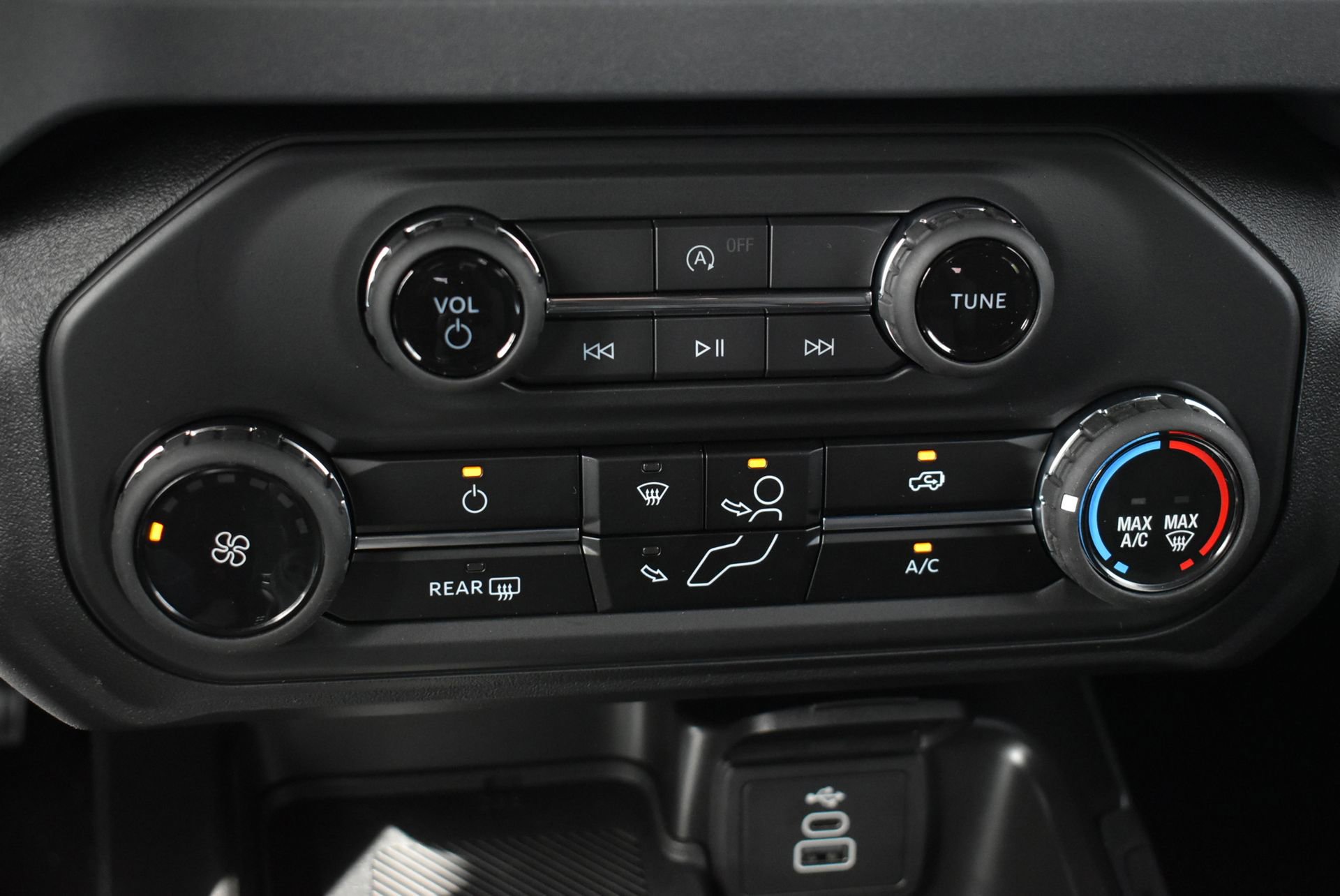 New 2026 Ford Bronco 4-Door AWD/4WD image 58
