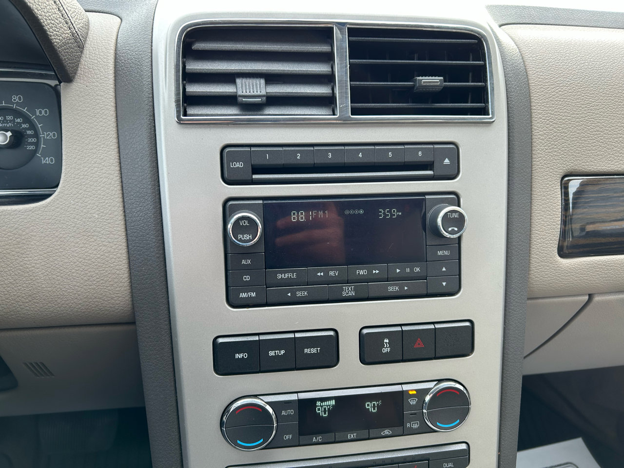 Used 2008 Lincoln MKX FWD image 22