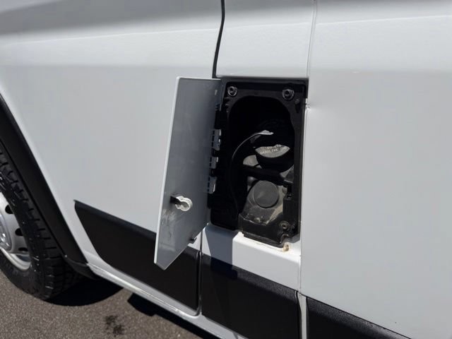 Used 2025 RAM ProMaster 2500 w/ Convenience Group FWD image 17