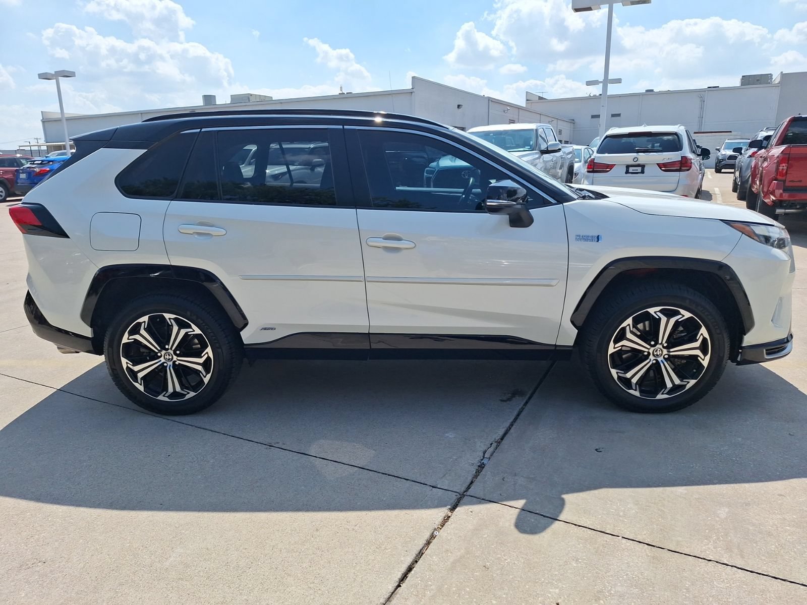 Used 2022 Toyota RAV4 XSE AWD/4WD image 7