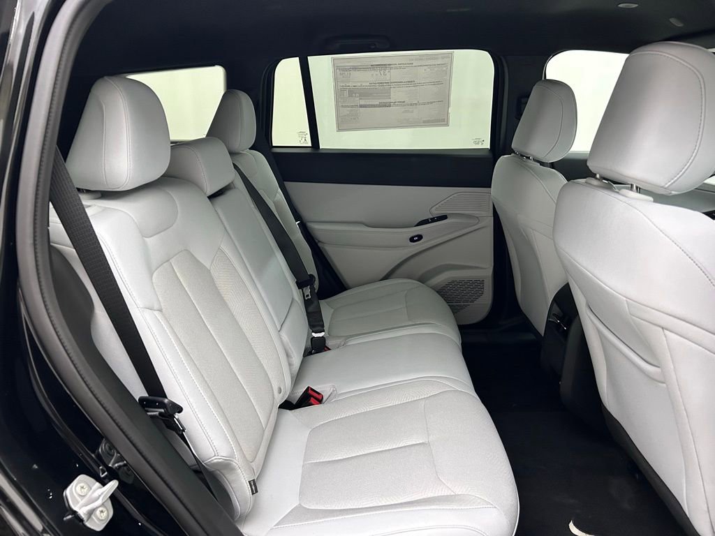New 2026 Jeep Cherokee Laredo AWD/4WD image 15