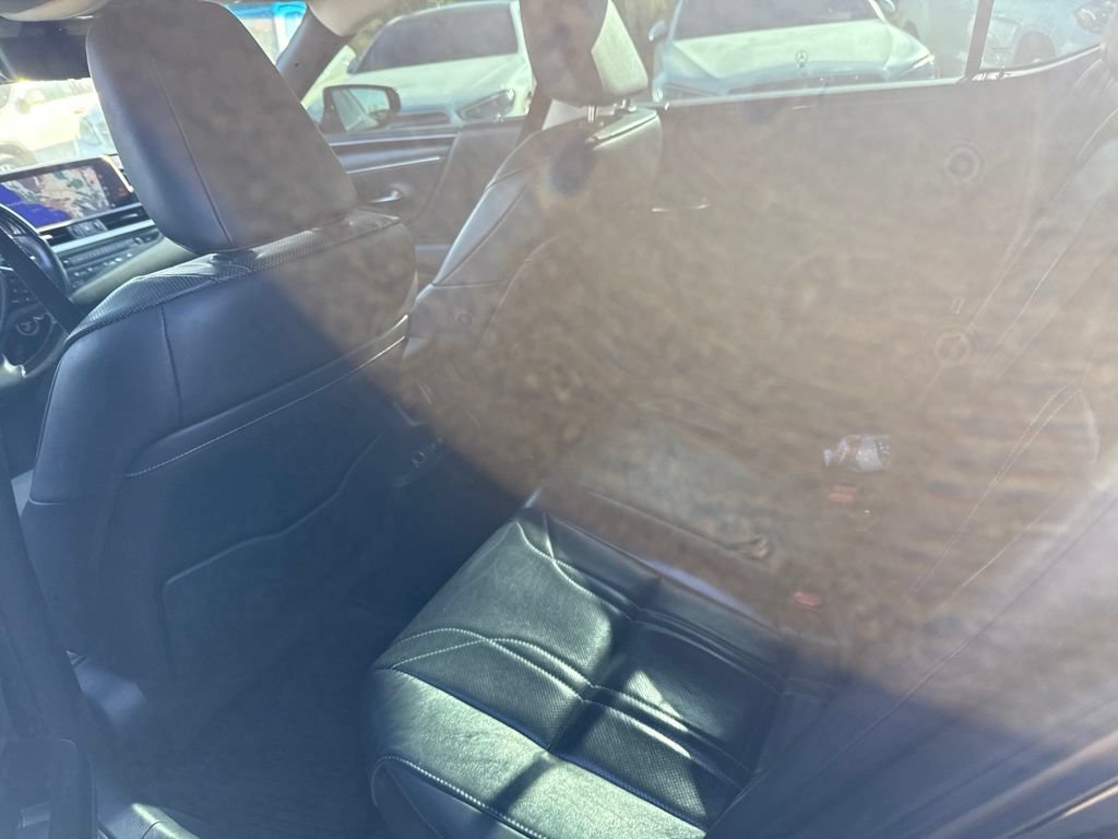 Used 2020 Lexus ES 300h w/ Accessory Package FWD image 10