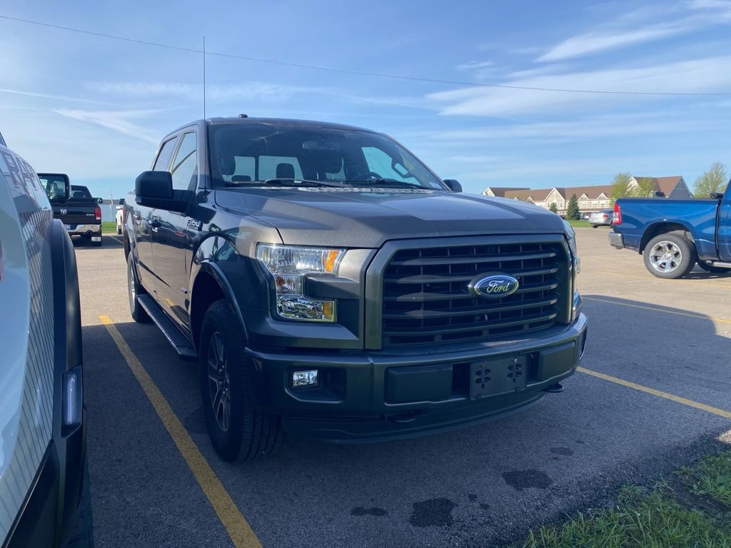 Used 2016 Ford F150 XLT w/ Equipment Group 302A Luxury AWD/4WD image 4