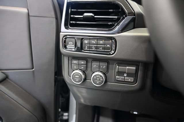 New 2026 GMC Yukon XL AT4 w/ AT4 Premium Plus Package image 28