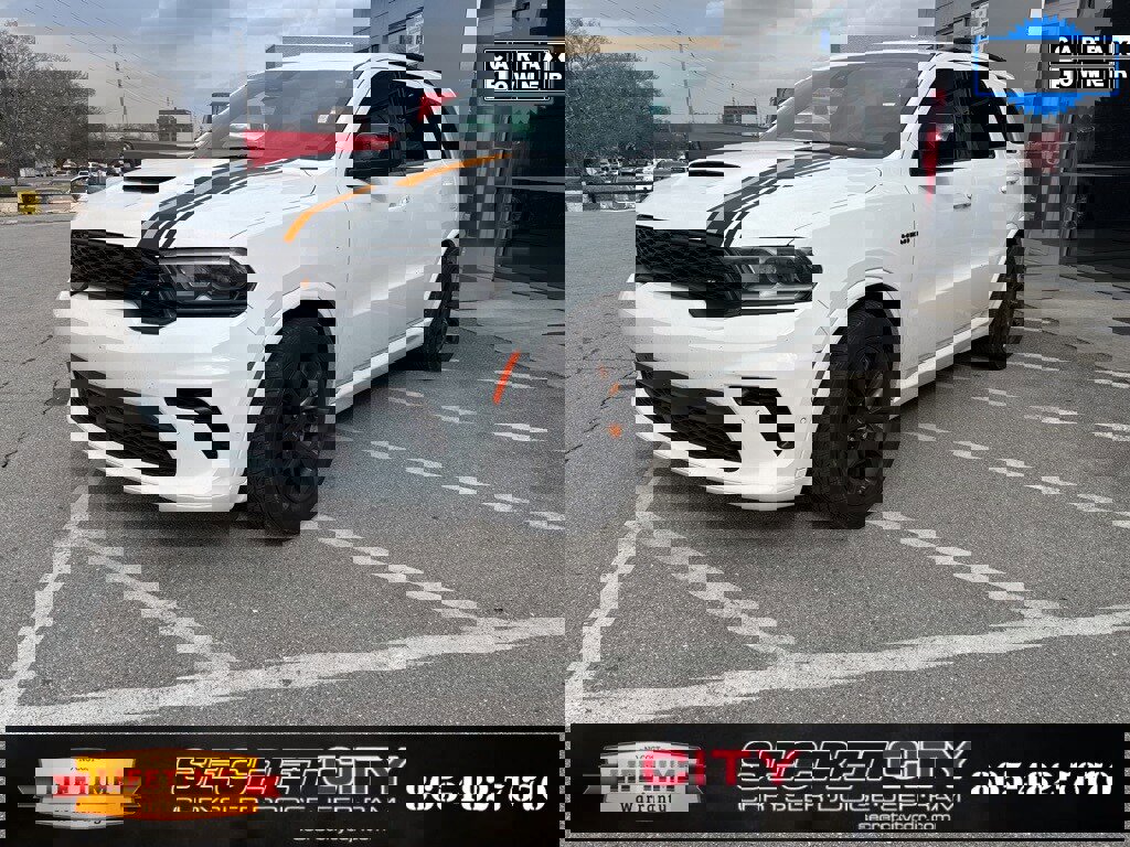 Used 2023 Dodge Durango R/T w/ Hemi Orange Plus Package image 3