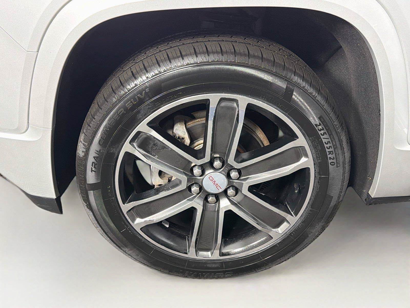 Used 2017 GMC Acadia Denali w/ Technology Package FWD image 34