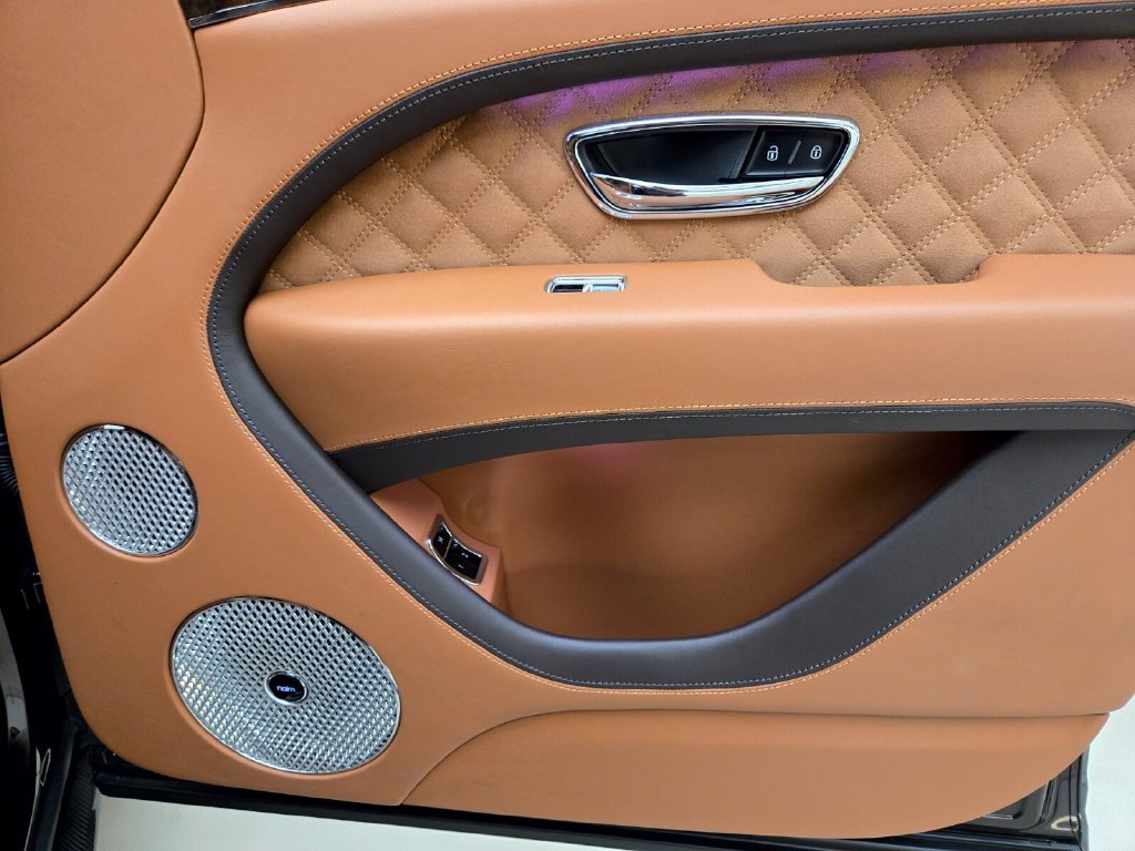 Certified 2023 Bentley Bentayga Speed AWD/4WD image 24