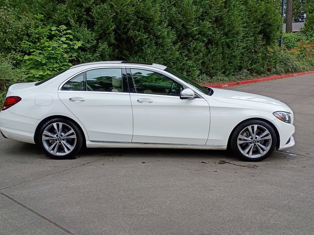 Used 2018 Mercedes-Benz C 300 Sedan image 3