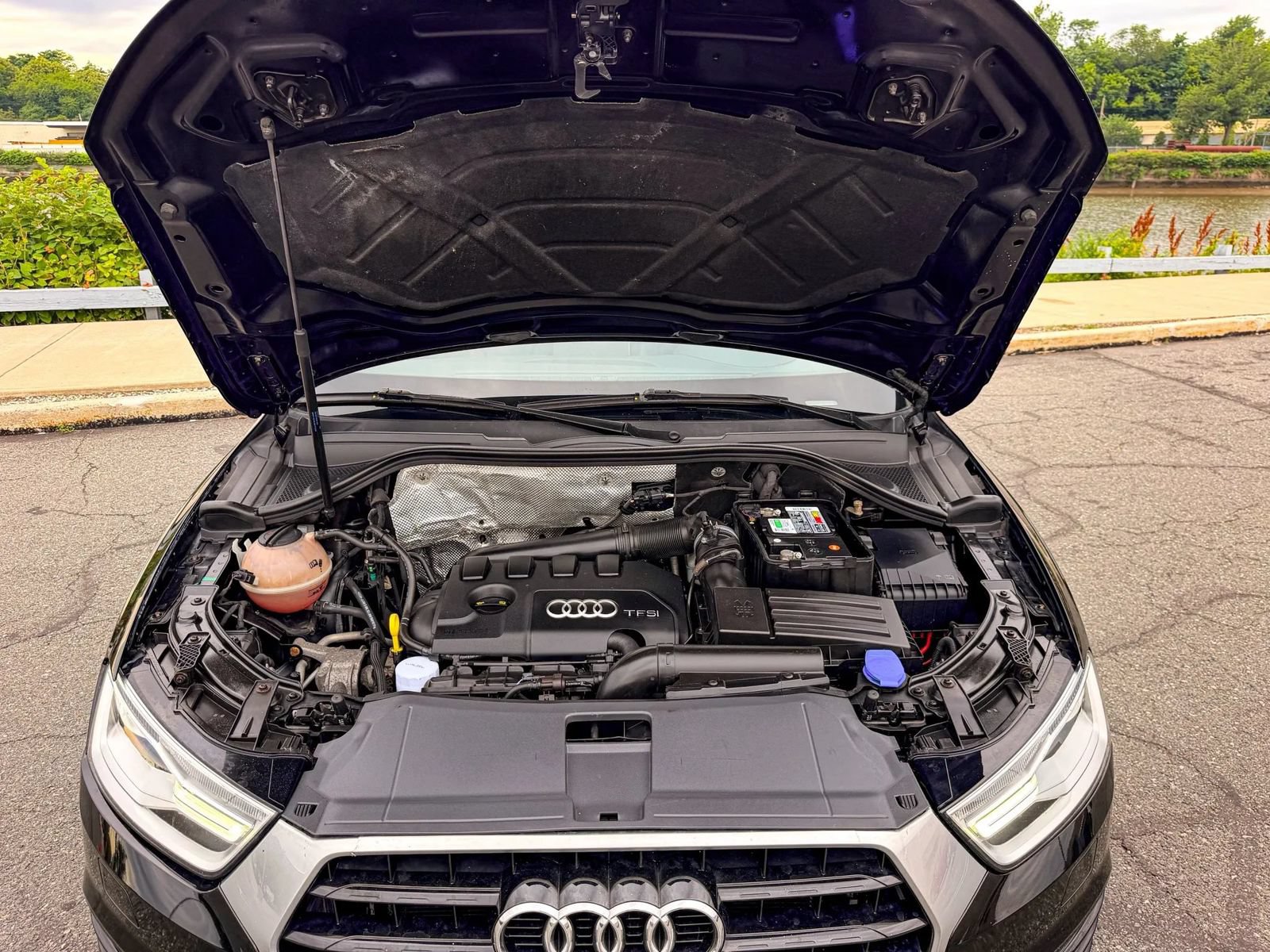Used 2018 Audi Q3 2.0T Premium w/ Convenience Package AWD/4WD image 41
