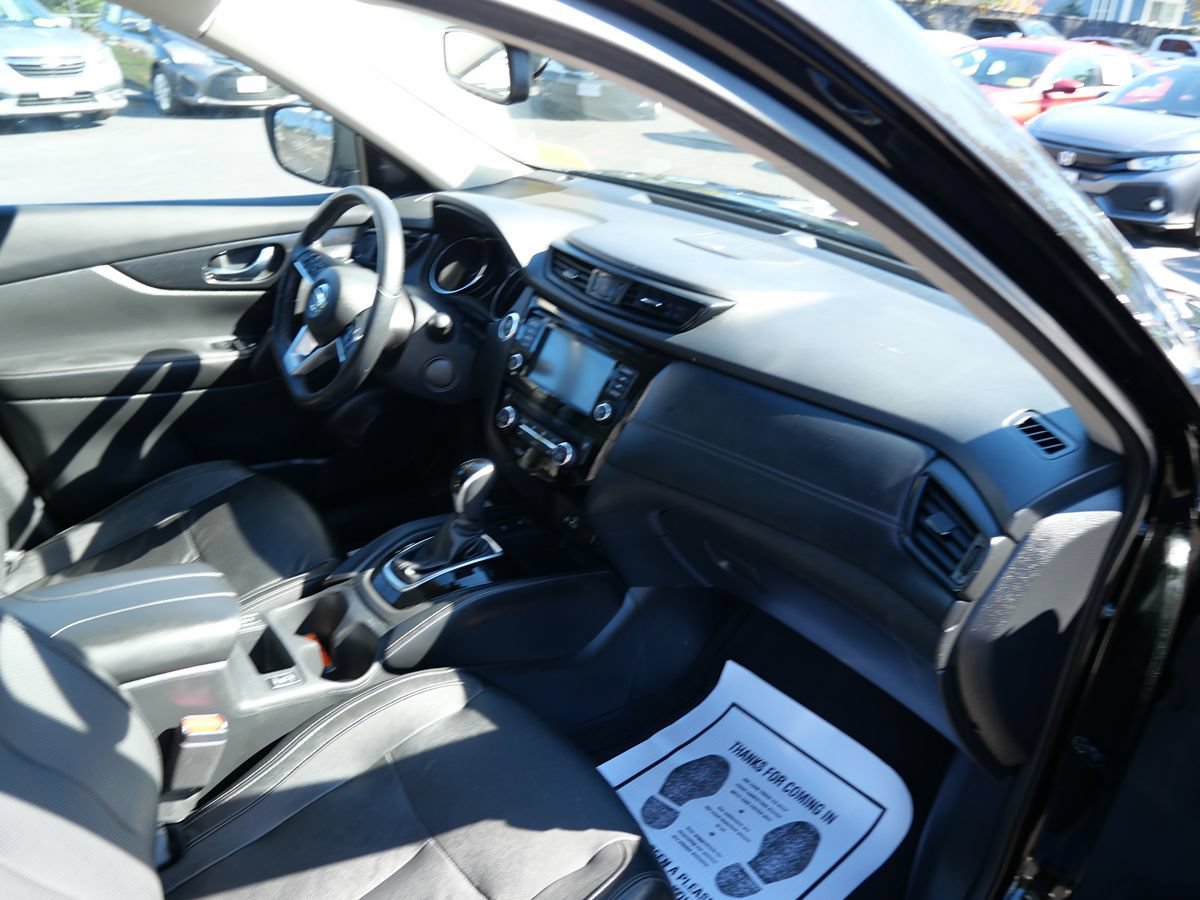 Used 2019 Nissan Rogue SL AWD/4WD image 25