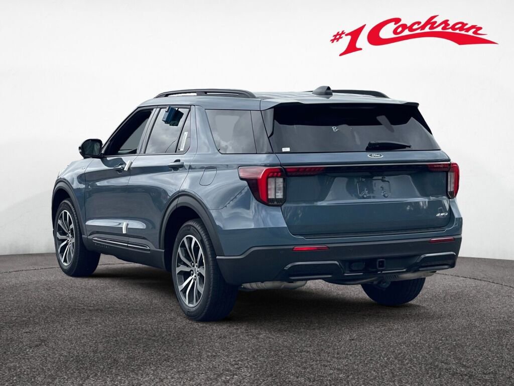 New 2026 Ford Explorer ST-Line image 4