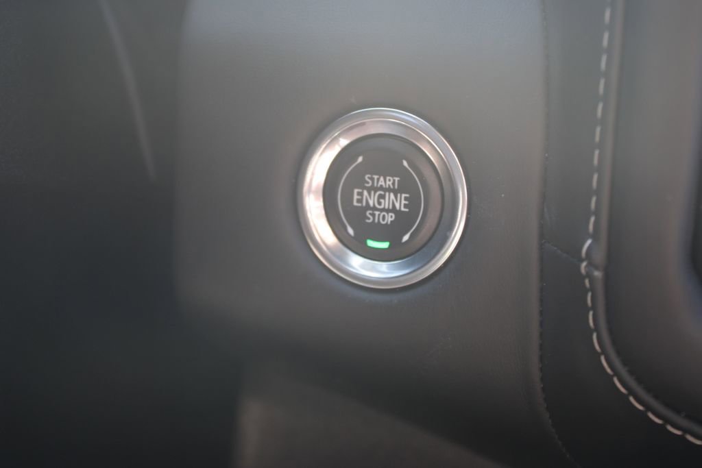 Used 2023 GMC Yukon Denali Ultimate w/ LPO, Floor Liner Package image 43