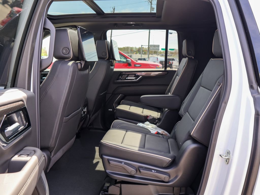 New 2026 GMC Yukon XL Elevation image 13