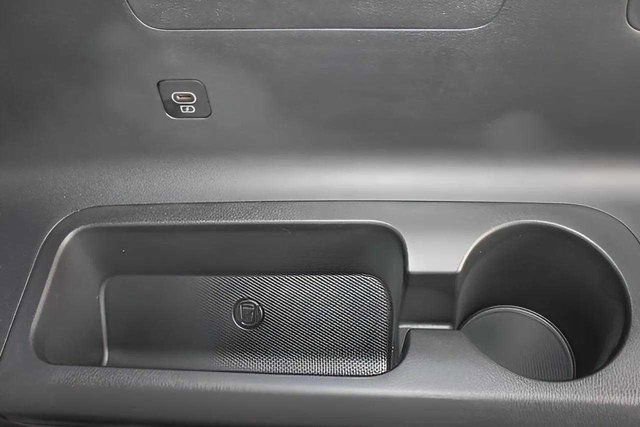 New 2025 Kia Sorento X-Line EX image 36