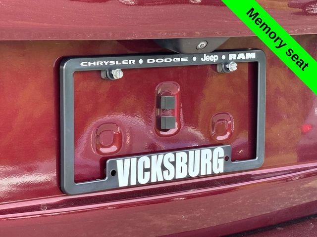 Used 2023 Jeep Grand Cherokee Limited AWD/4WD image 38
