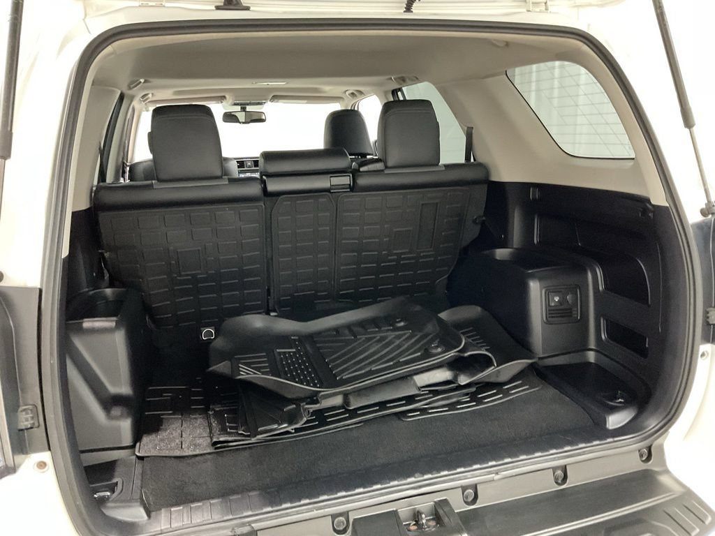 Used 2019 Toyota 4Runner SR5 Premium AWD/4WD image 24