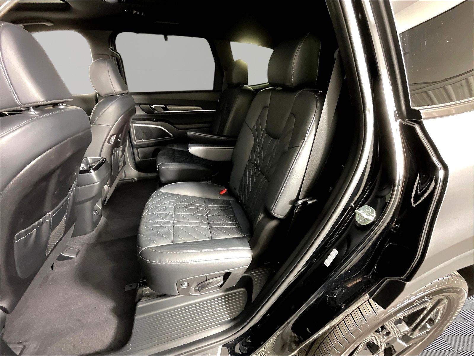 Used 2025 Kia Telluride EX X-Line AWD/4WD image 20