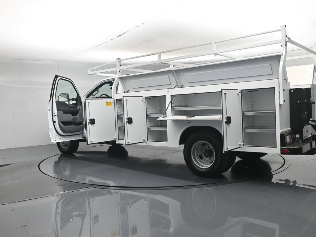 New 2026 Ford F350 XL w/ XL Chrome Package RWD image 38