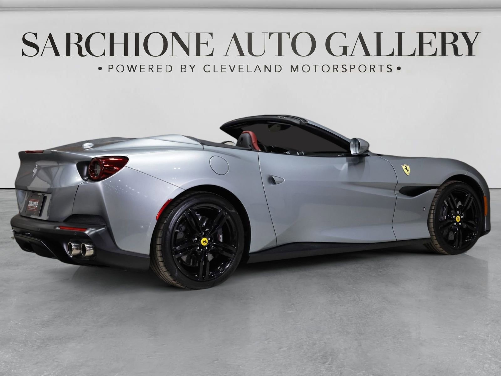 Used 2019 Ferrari Portofino RWD image 2