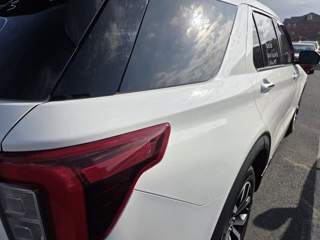 Certified 2021 Ford Explorer ST w/ Equipment Group 401A image 8