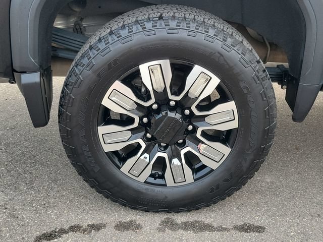 Used 2024 GMC Sierra 2500 Denali w/ Technology Package AWD/4WD image 35