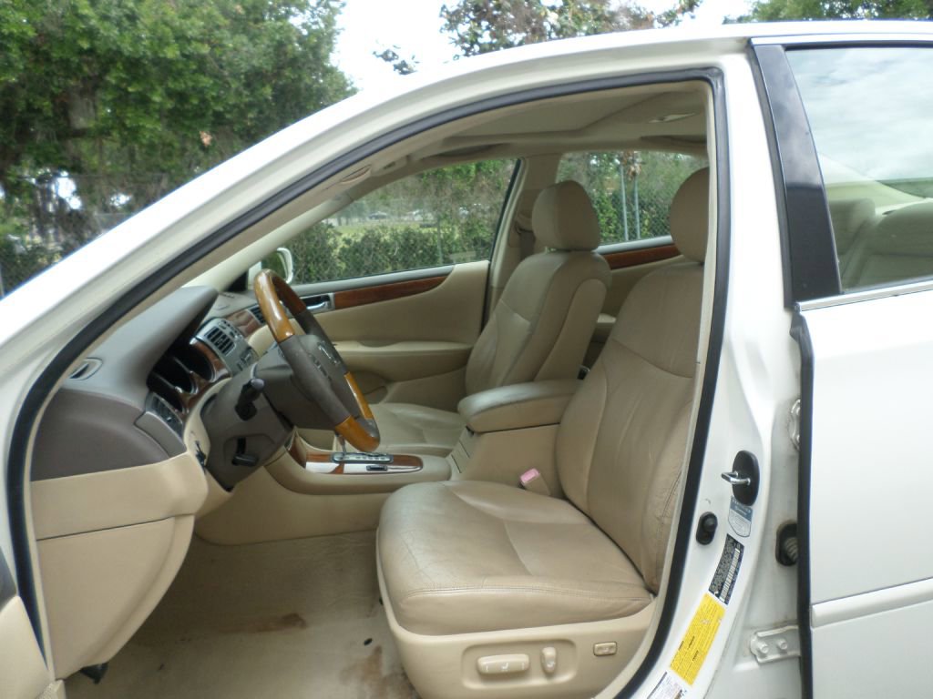 Used 2005 Lexus ES 330 image 9