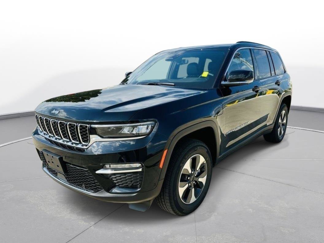 New 2024 Jeep Grand Cherokee Limited 4xe w/ Luxury Tech Group II AWD/4WD image 34