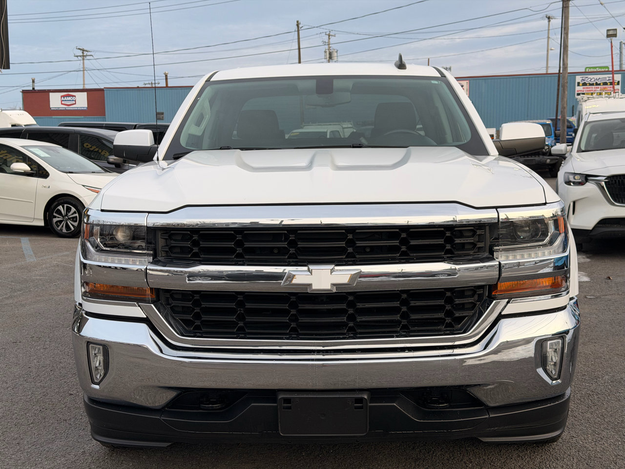 Used 2018 Chevrolet Silverado 1500 LT w/ LT Eassist Package image 2