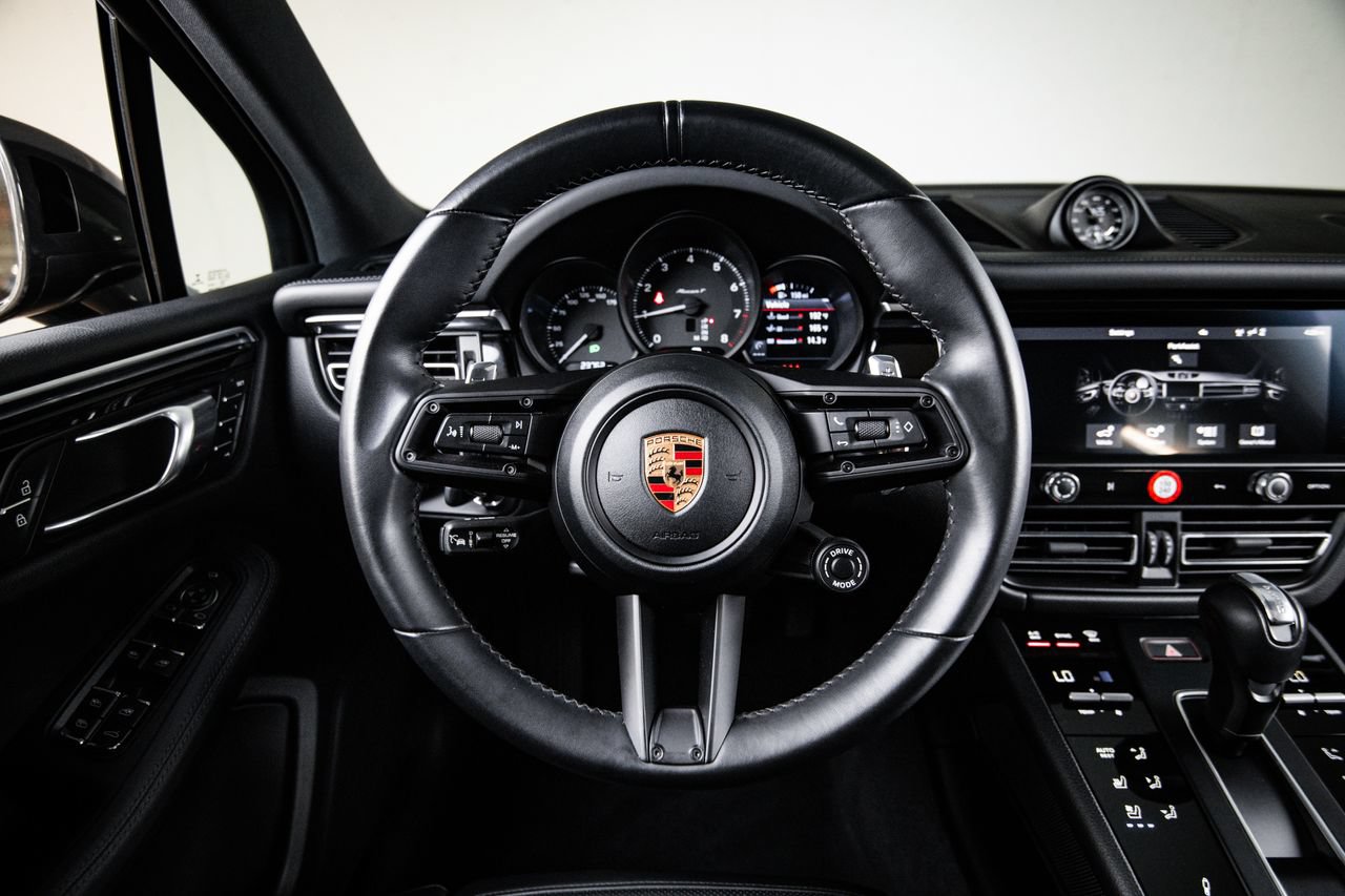 Certified 2023 Porsche Macan Turbo AWD/4WD image 26