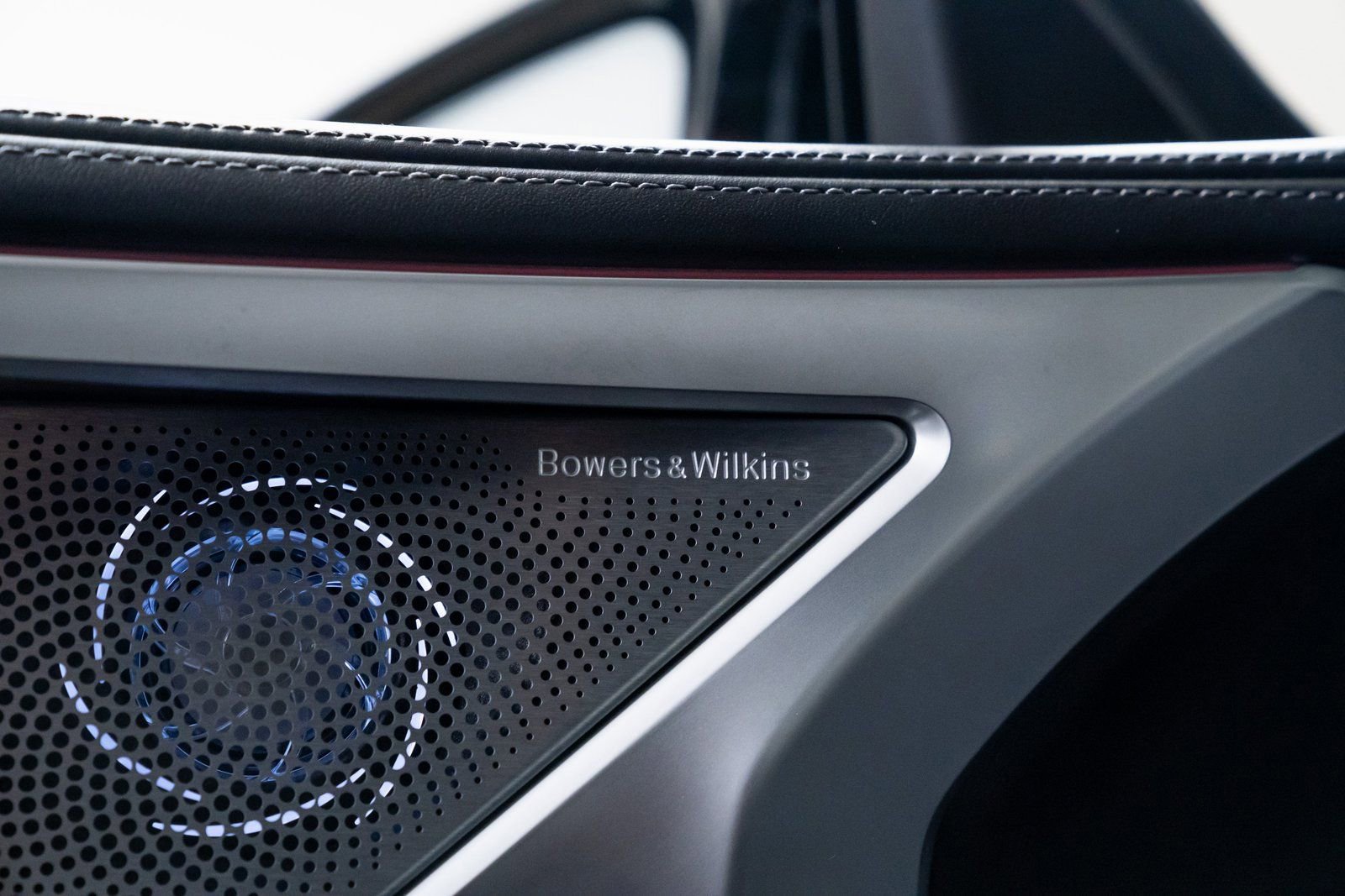 Used 2025 BMW M8 Competition w/ Driving Assistance Package image 15