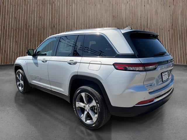 New 2024 Jeep Grand Cherokee Limited 4xe w/ Luxury Tech Group II AWD/4WD image 7
