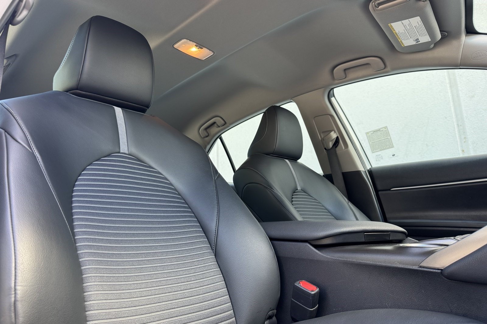 Used 2023 Toyota Camry SE FWD image 23