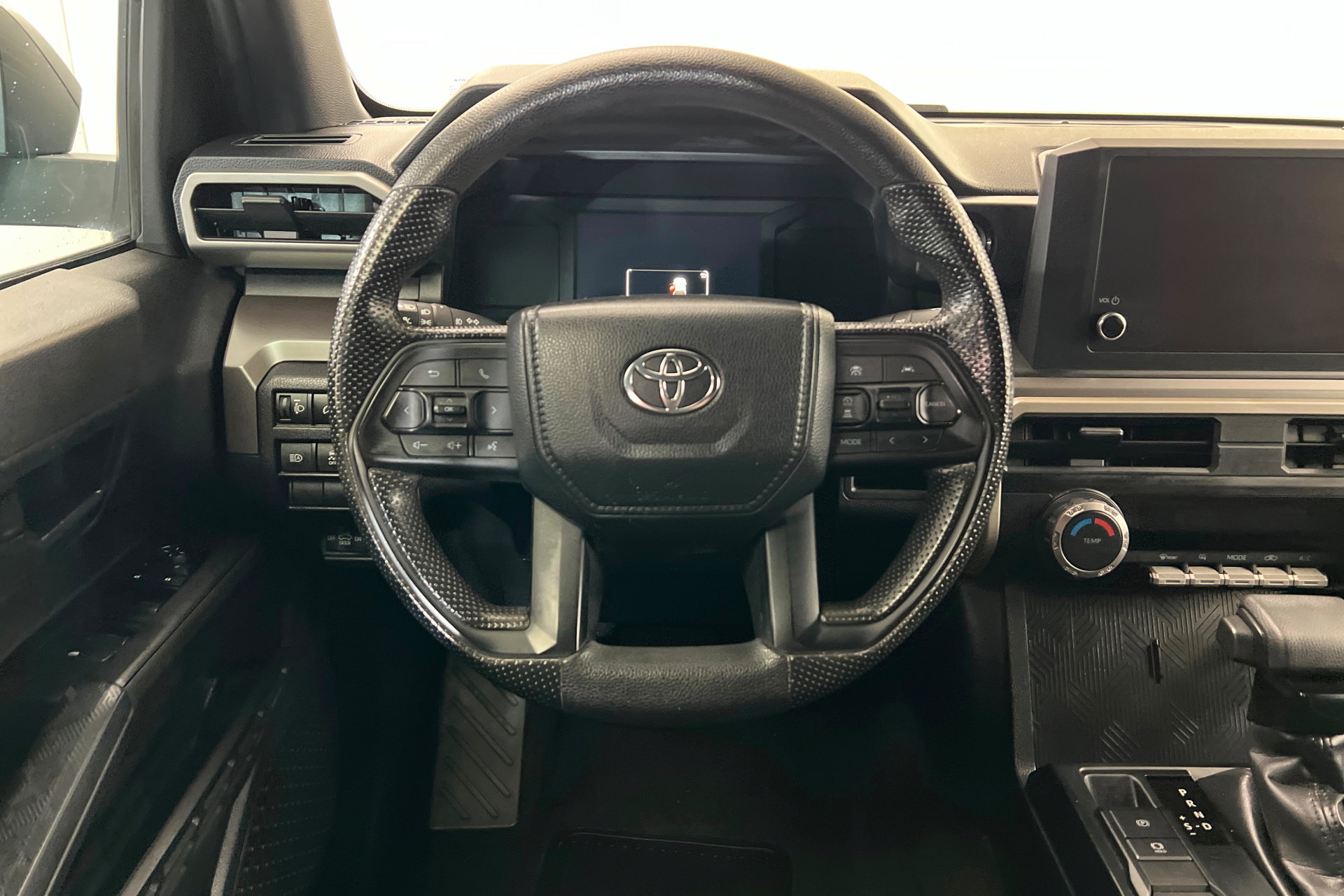 Used 2024 Toyota Tacoma SR5 image 13