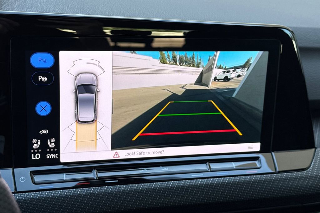 Used 2024 Volkswagen Golf R image 24