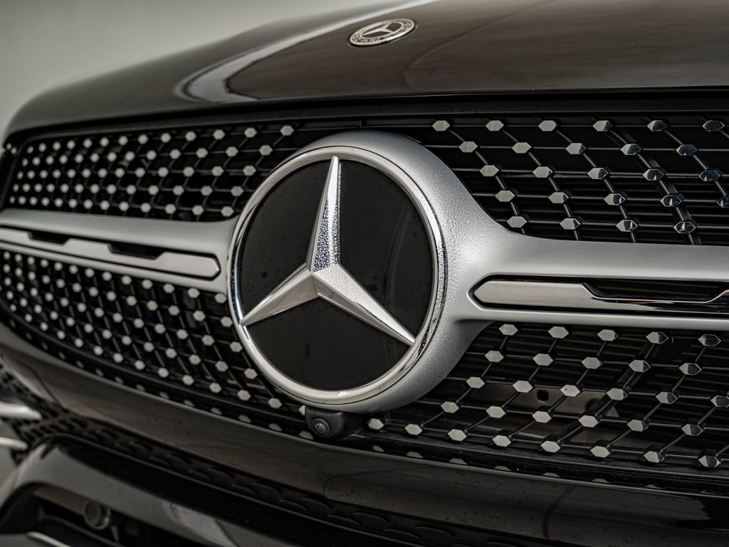 Used 2022 Mercedes-Benz GLC 300 4MATIC image 12