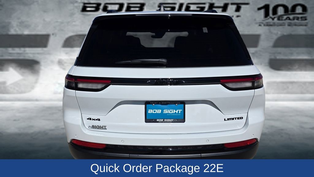 New 2025 Jeep Grand Cherokee Limited w/ Black Appearance Package image 5