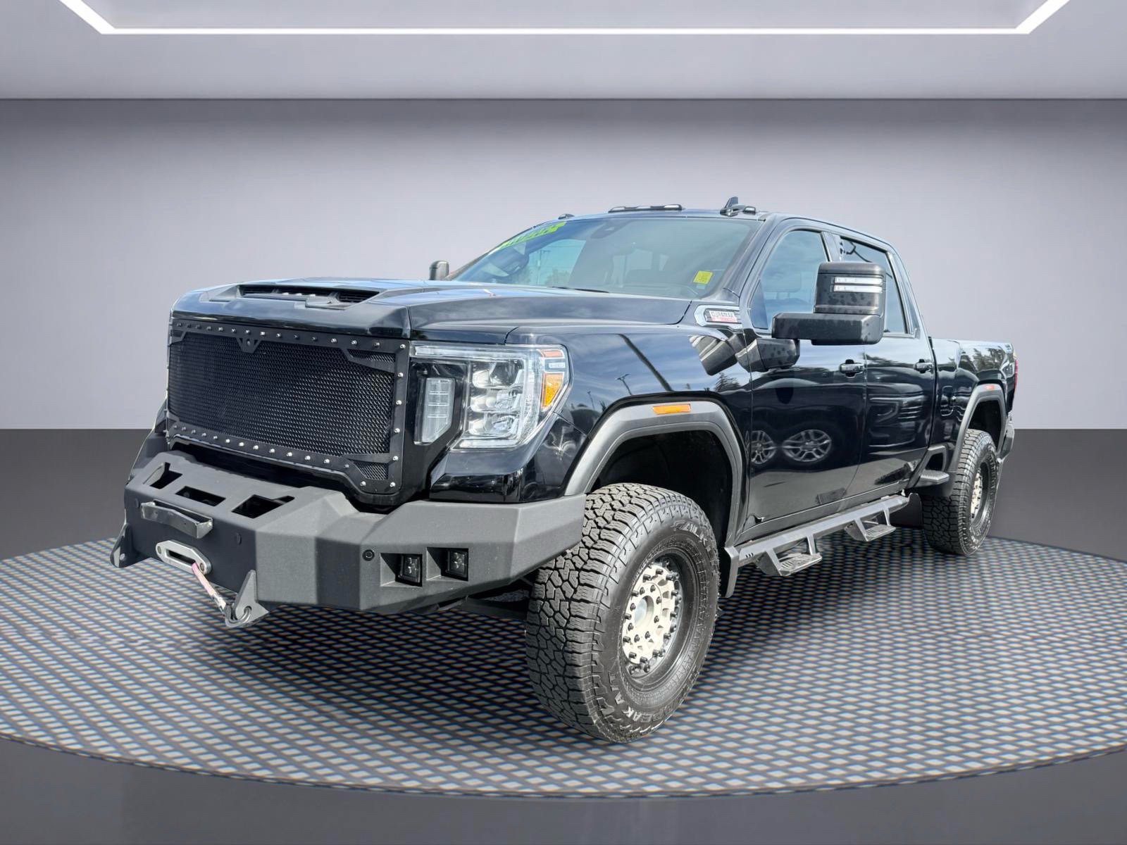 Used 2020 GMC Sierra 3500 AT4 w/ AT4 Premium Package AWD/4WD image 2