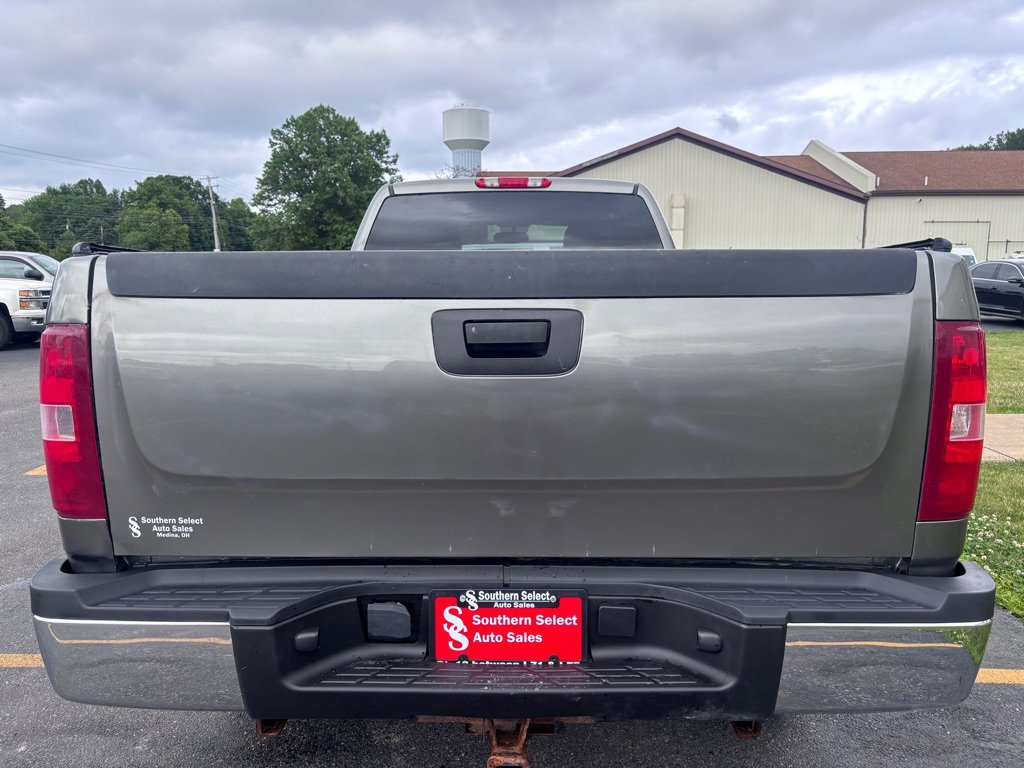 Used 2008 Chevrolet Silverado 3500 LT w/ Snow Plow Prep Package AWD/4WD image 7