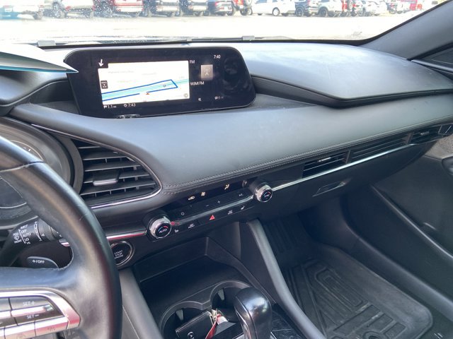 Used 2021 MAZDA MAZDA3 Hatchback w/Premium Plus Pkg image 23