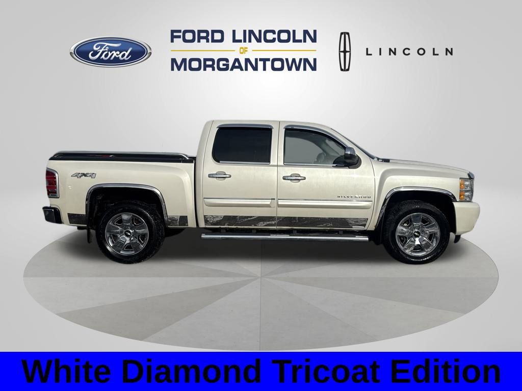 Used 2010 Chevrolet Silverado 1500 LTZ w/ White Diamond Tricoat Edition image 5