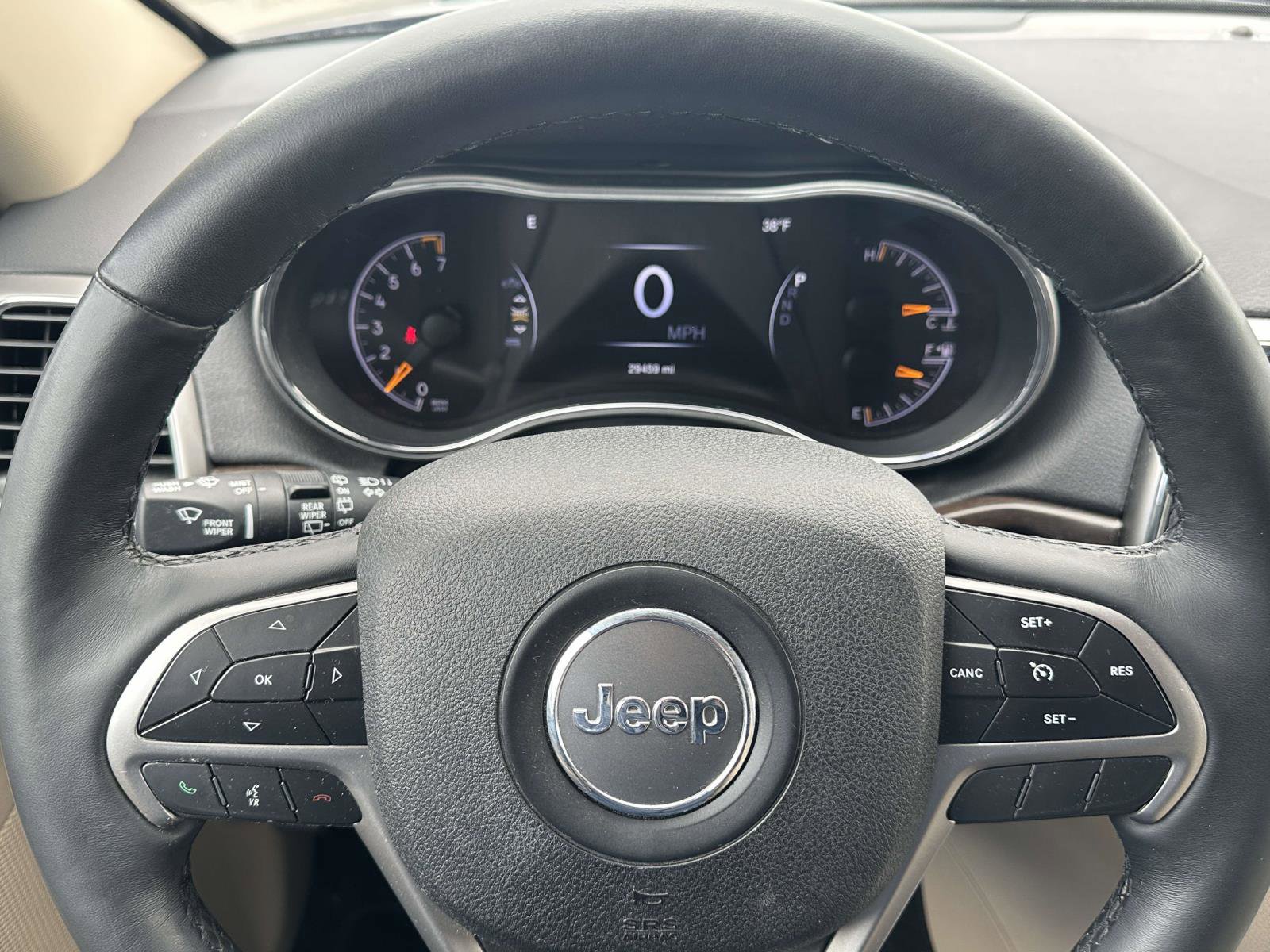 Used 2018 Jeep Grand Cherokee Limited image 21