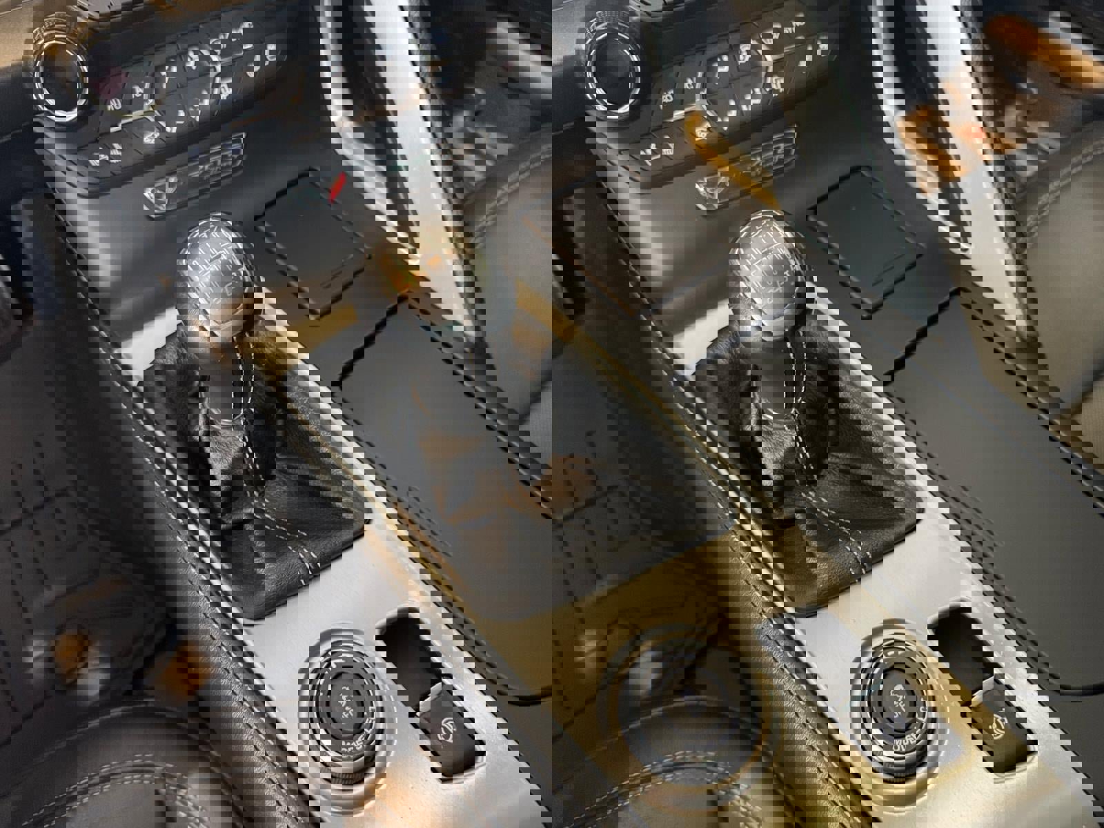 Used 2014 Chevrolet Corvette Stingray Coupe w/ 2LT Preferred Equipment Group RWD image 11