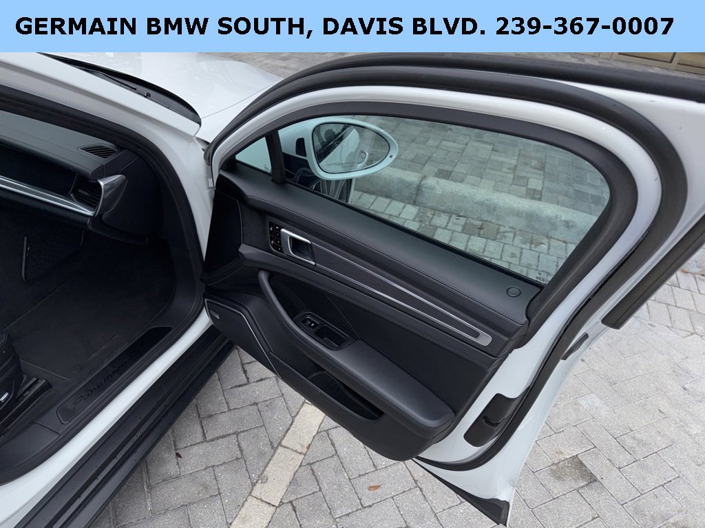 Used 2019 Porsche Panamera GTS image 21