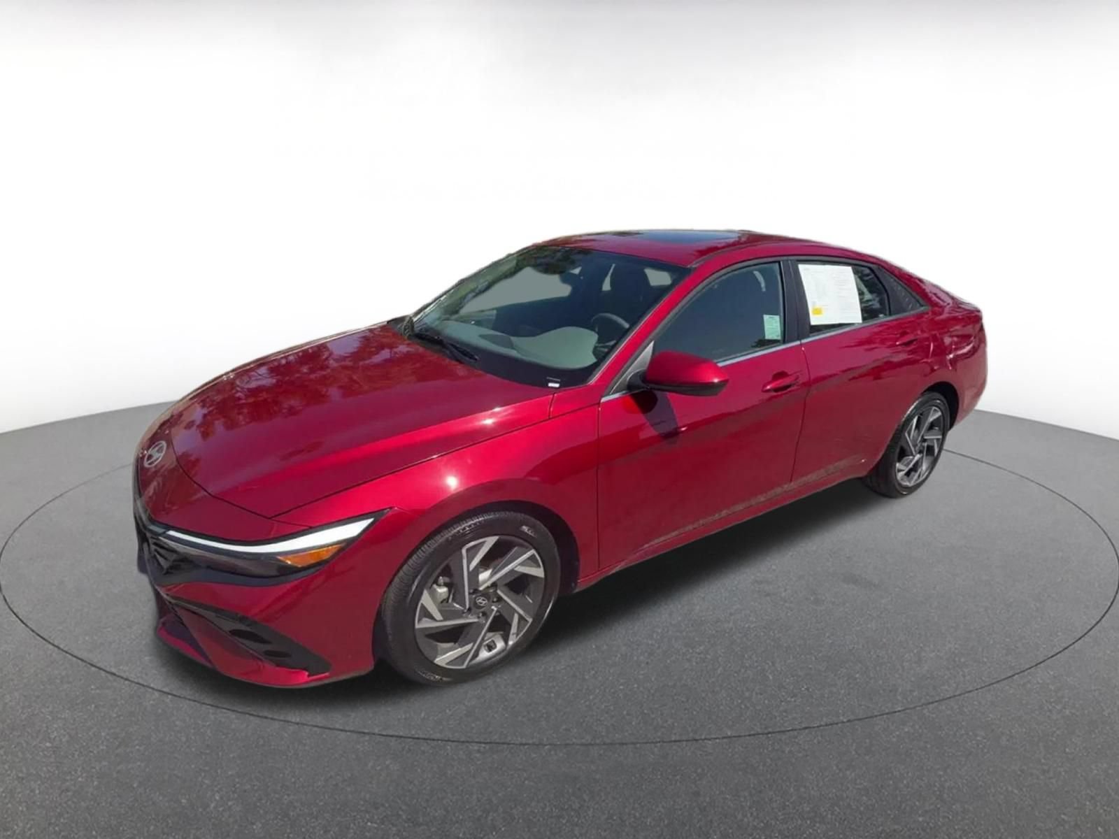Used 2025 Hyundai Elantra SEL FWD image 8