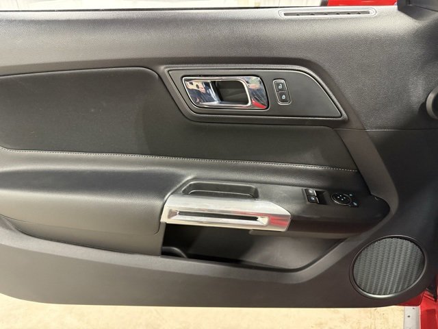 Used 2017 Ford Mustang GT image 7